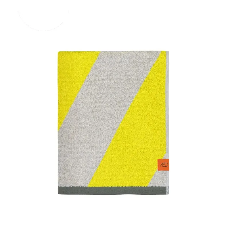 Żółty ręcznik z bawełny organicznej frotte 50x90 cm Diagonal – Mette Ditmer Denmark