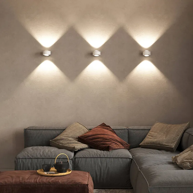 Puk Maxx Wall, LED, przezroczyste soczewki, matowa biel