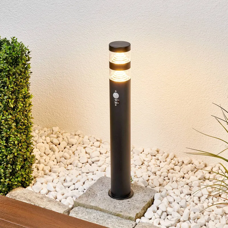 Słupek ogrodowy LED Lindby Lanea, 60 cm, czarny, czujnik, IP44