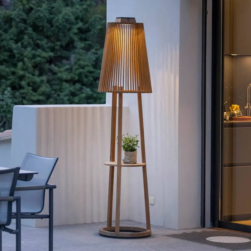 Solarna lampa stojąca Tecka z czujnikiem, teak