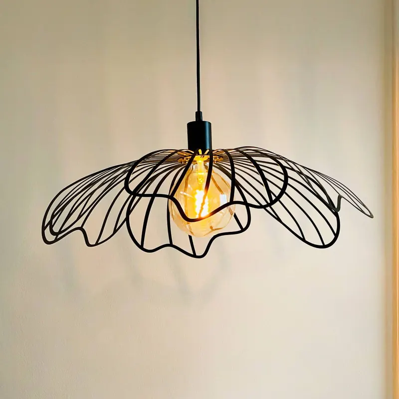 Żyrandol Dyberg Larsen BLUMEN, matowa czerń, Ø 60 cm