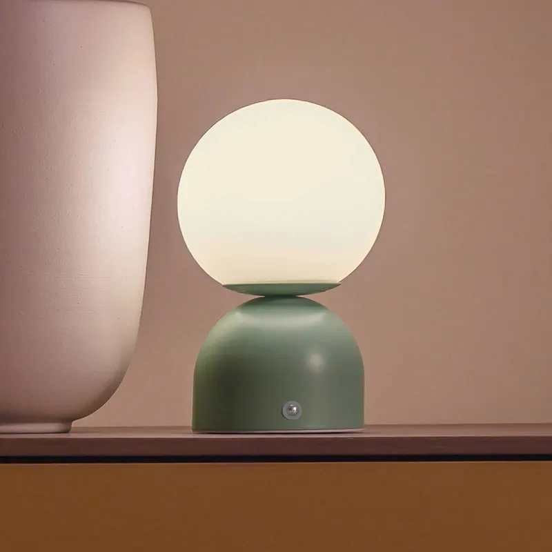 Lampa stołowa LED na akumulator RUDI, zielona, wysokość 20 cm, CCT, regulacja