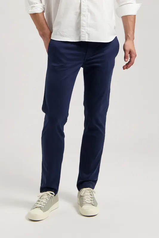 Mud Jeans Scott Mid Tapered Navy Maat: W31L32 | Chino's Outlet | Heren | Blauw