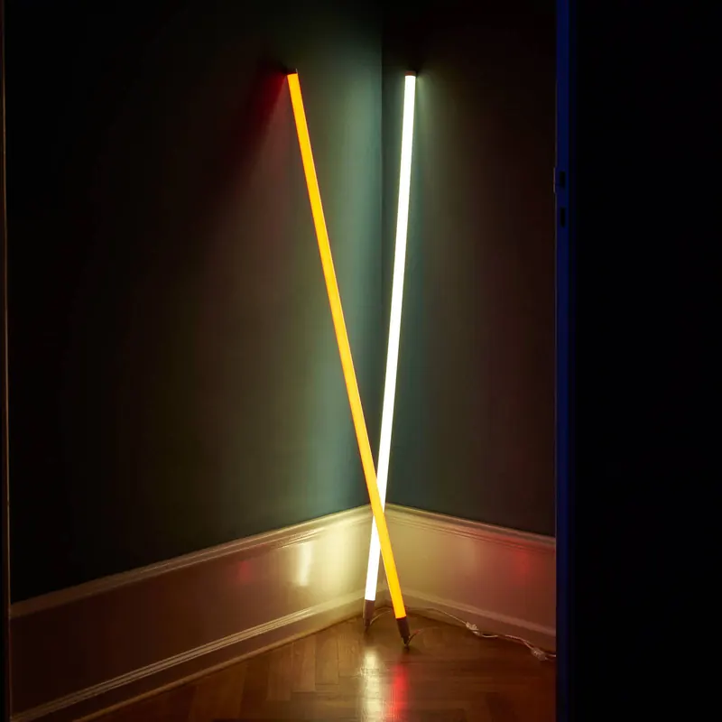 Żarówka rurkowa LED HAY Neon Tube, ciepła biel, PVC, długość 1,5 m, wtyczka