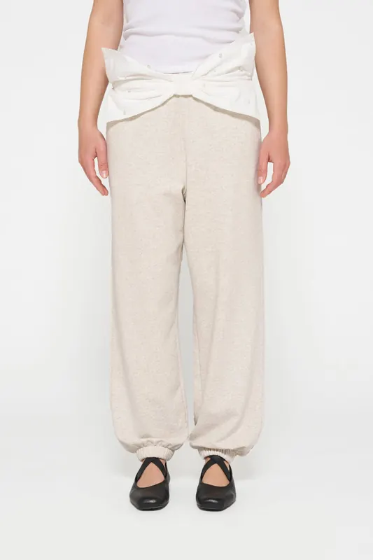 10DAYS Bar Jogger Easy Bow Soft White Melee Maat: S | Joggingbroeken Outlet | Dames | Beige