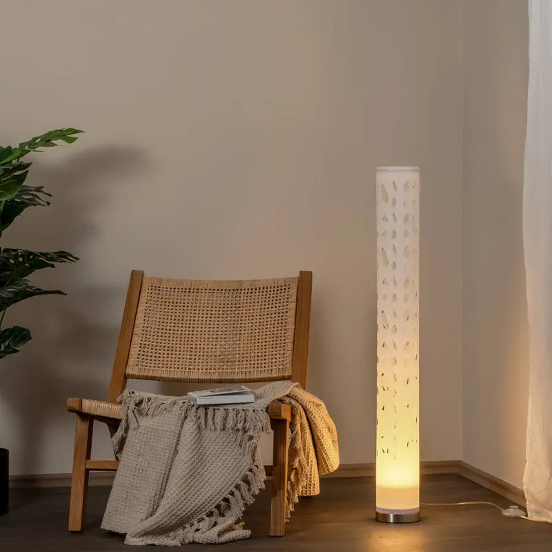 Lampa podłogowa Lindby Alisea, 104 cm, biała, GU10