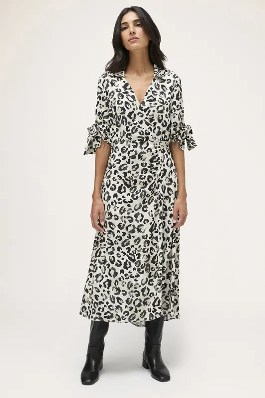 Motivi Flowing Dress With Animal Print Beige Maat: 42 | Midi Jurken Outlet | Dames | Beige