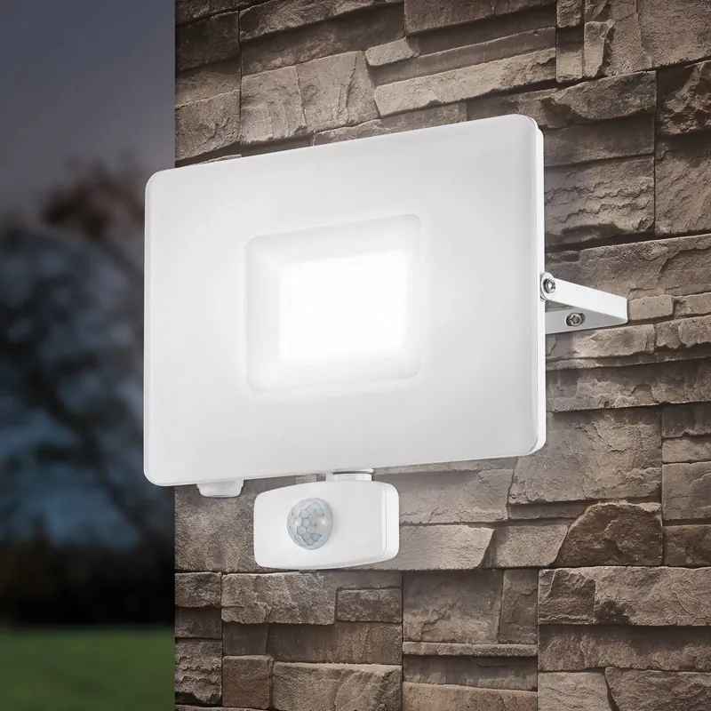 Reflektor zewnętrzny LED Faedo 3 z czujnikiem, 50W