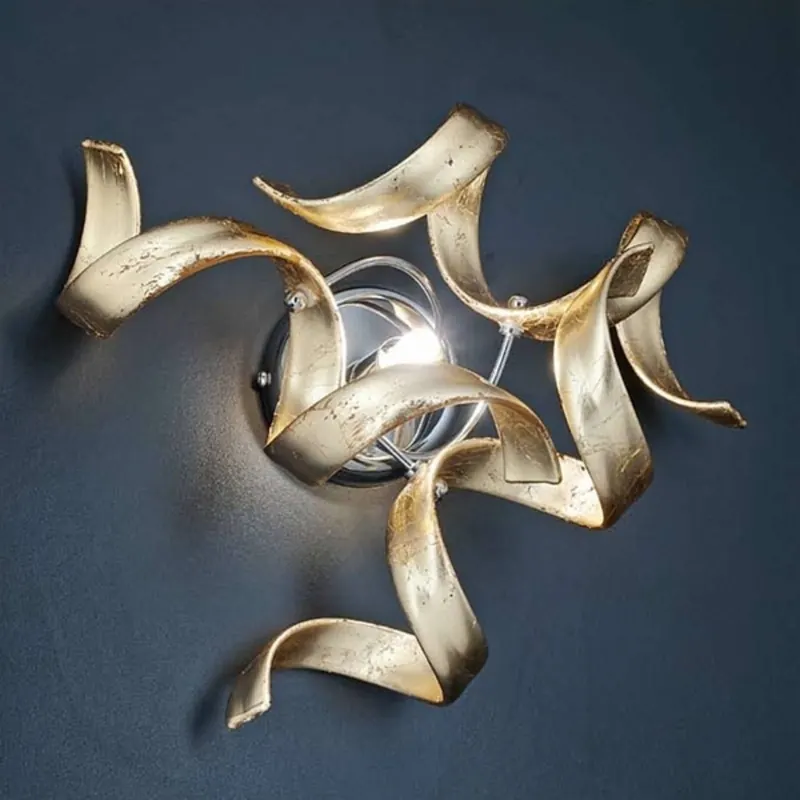 Lśniąca lampa ścienna Gold