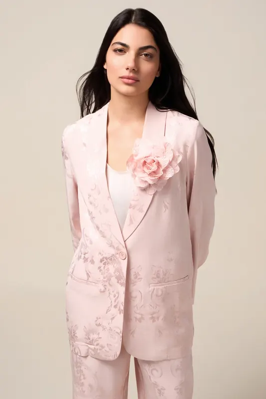 Oltre Jacquard Blazer With Brooch Pink Maat: 46 | Blazers Outlet | Dames | Roze