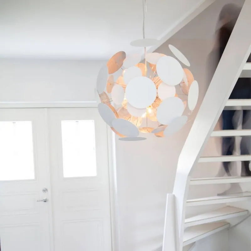 Lampa wisząca Planet marki By Rydéns, czarna/złota, Ø 50 cm, metal