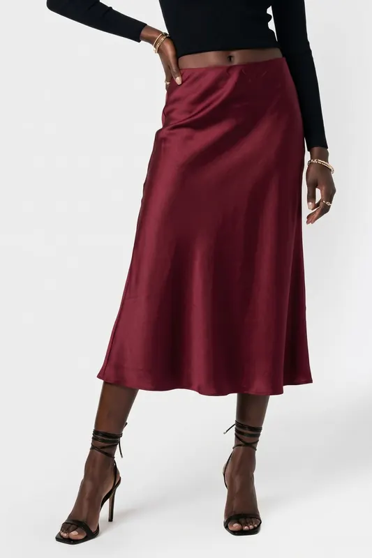 French Connection Irina Satin Skirt Bordeaux Red Maat: 6 | Midi Rokken Outlet | Dames | Bordeaux