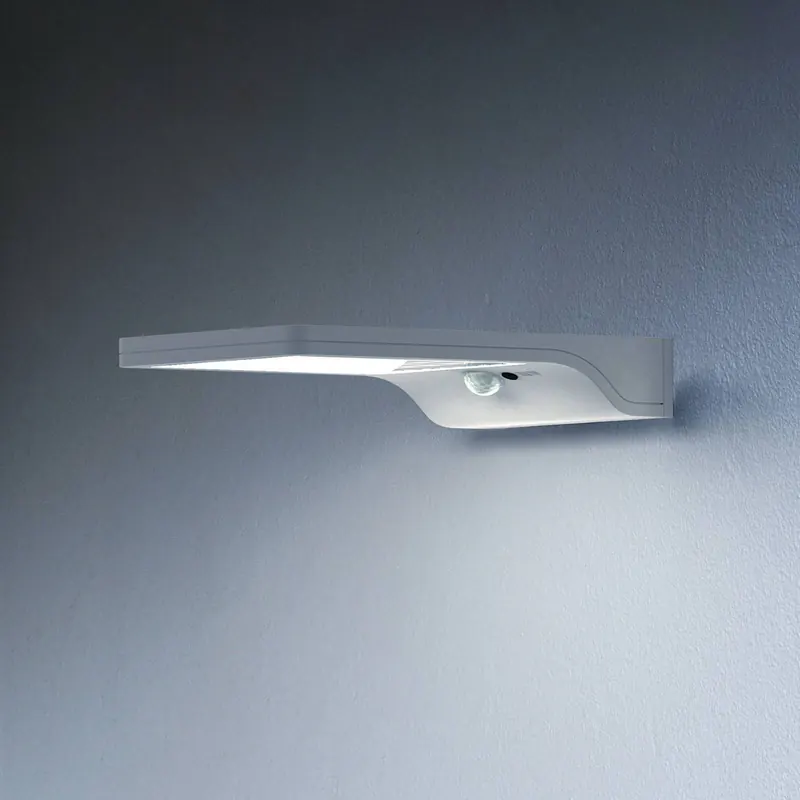 OSRAM kinkiet zewnętrzny LED Solar, biały, czujnik, IP44