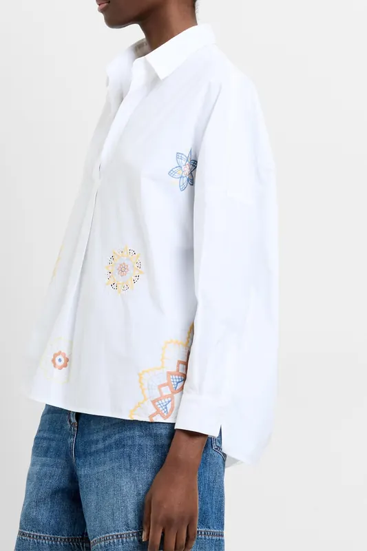 French Connection Rhodes Emb Poplin Shirt White Multi Maat: 14 | Blouses Outlet | Dames | Wit