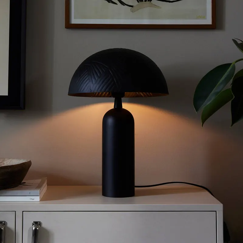 PR Home Carter lampa stołowa z metalu, czarna