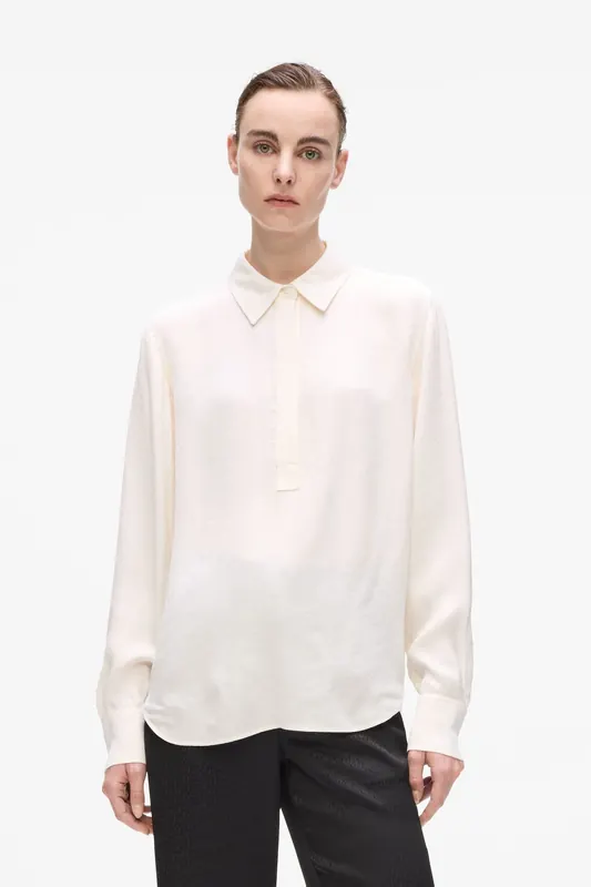 Karl Lagerfeld Logo Jacquard Fluid Blouse Elongated Logo Pristine Maat: 44 | Longsleeves Outlet | Dames | Wit
