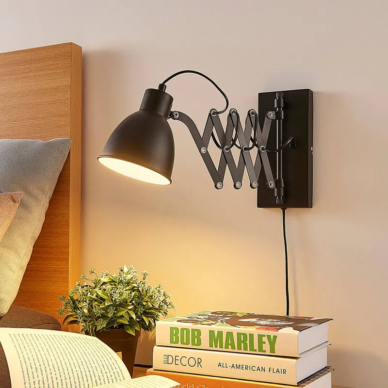 Lindby Lampa ścienna Merle, czarna, 60 cm, lampka do czytania, wysuwana