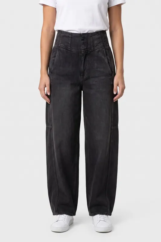 & Other Stories S3 Kay Cut Black Maat: 34 | Jeans Outlet | Dames | Zwart