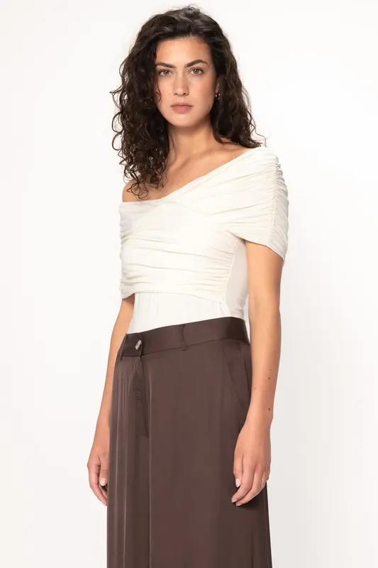 VIVEH Giada Top Coconut Milk Maat: 46 | Blouses Outlet | Dames | Wit