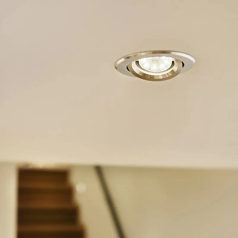 Reflektor LED GU10 PAR16 4,6W, 2 700 K