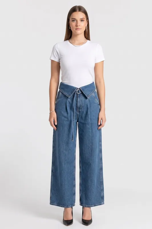 & Other Stories S3 Aura Cut Blue Maat: 36 | Flared Jeans Outlet | Dames | Blauw