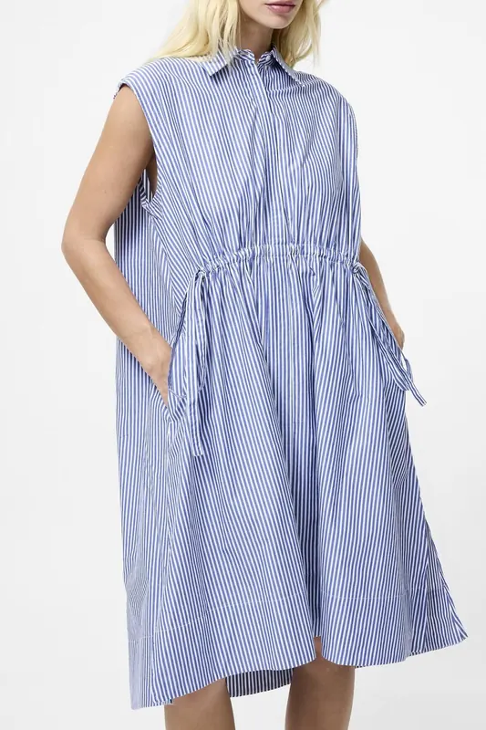 French Connection Rhodes Stripe S/less Dress Linen White/marine Maat: M | Blousejurken Outlet | Dames | Blauw