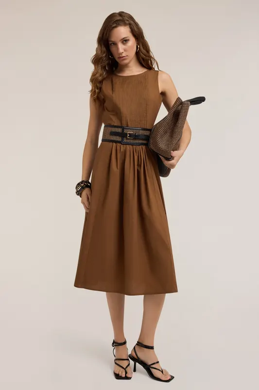 Motivi Pleated Dress In Poplin Brown Maat: 32 | Midi Jurken Outlet | Dames | Bruin