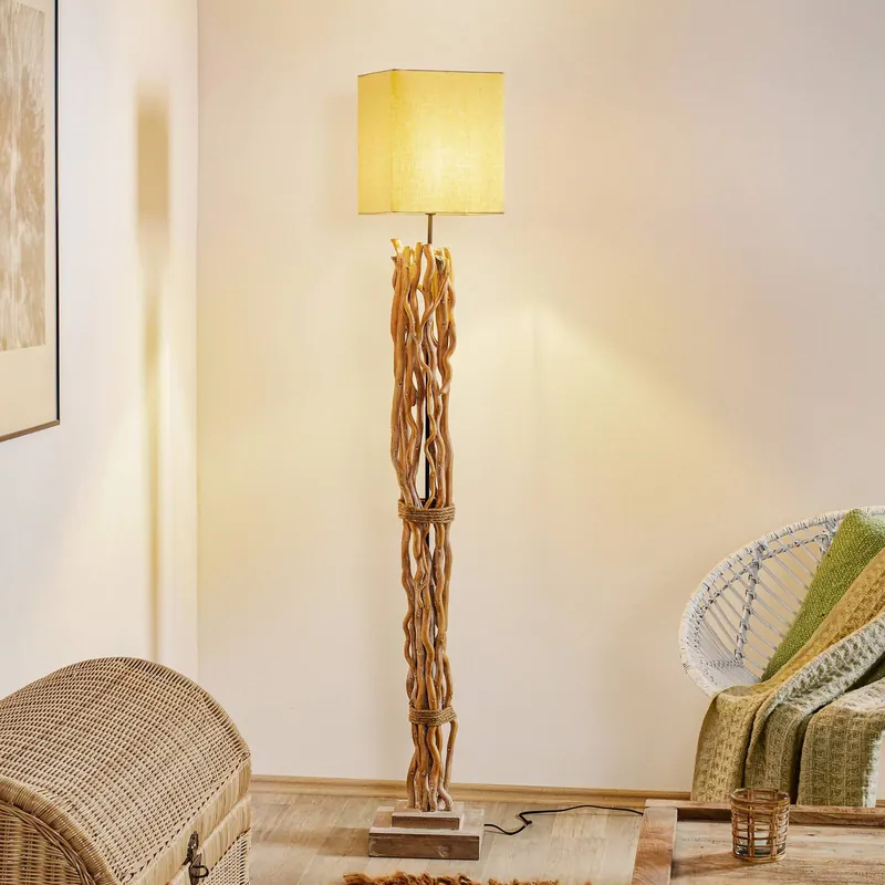 Lampa stojąca Marica z abażurem z tkaniny i elementami drewnianymi