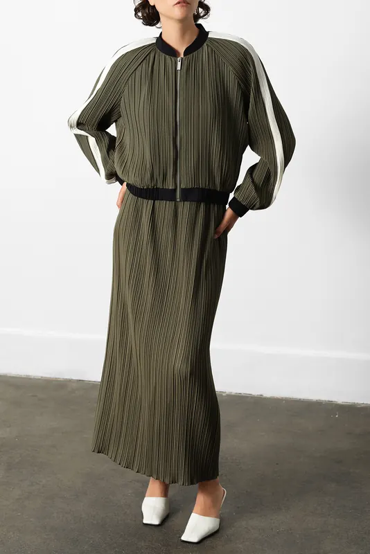French Connection Niri Plisse Bomber Jacket Khaki/black/porcelai Maat: M | Bomberjacks Outlet | Dames | Zwart