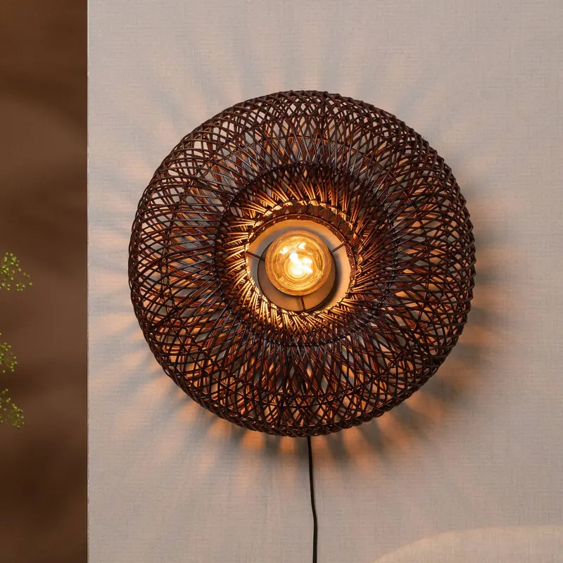 GOOD & MOJO Lampa ścienna Arizona, czerwona, Ø 50 cm, bambus, wtyczka