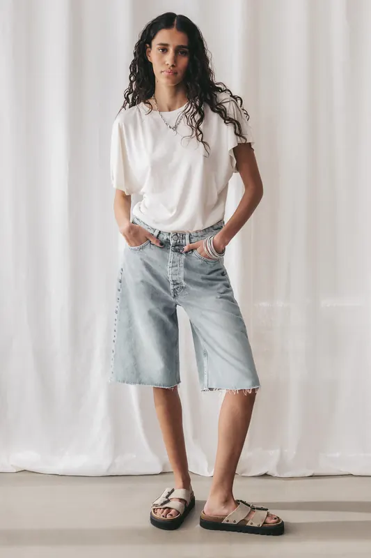 Mikuta The Blue Denim Bermuda Short Maat: 24 | Korte Broeken Outlet | Dames | Blauw