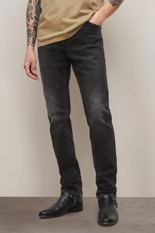John Varvatos J701 - Regular Fit Black Maat: W28 | Slim Jeans Outlet | Heren | Zwart