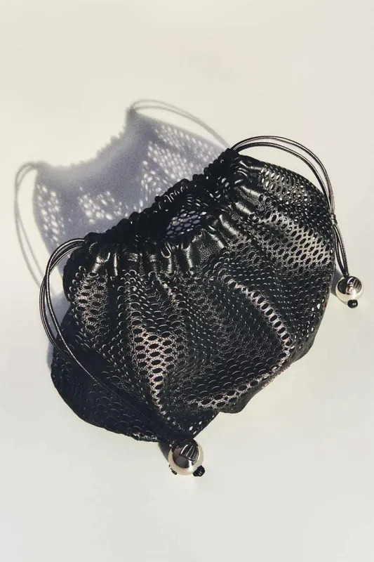 Bubble Clutch Large z perforowanej skóry