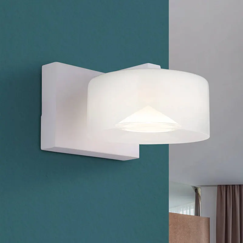 Kinkiet LED Belinda, biały, szerokość 15 cm, szkło