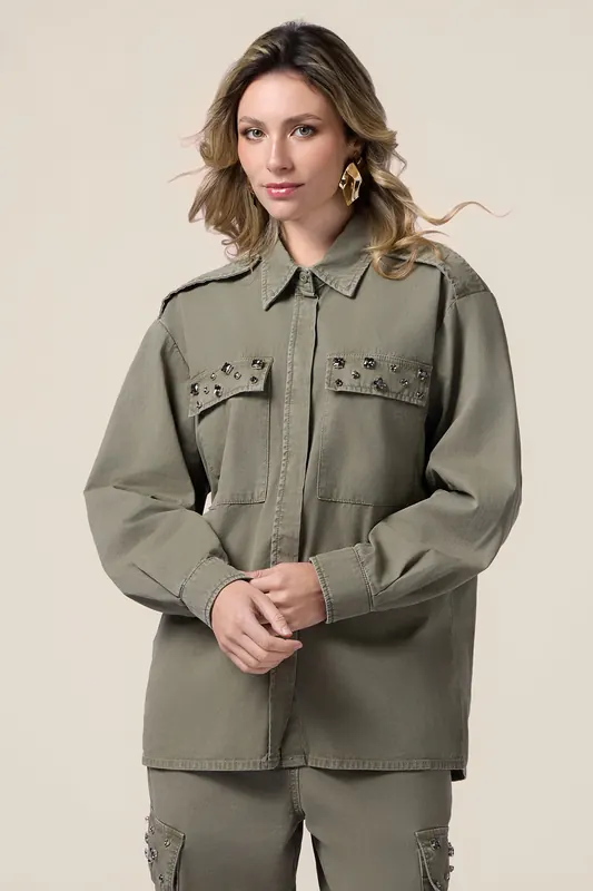 Oltre Oversized Shirt With Appliqués Military Green Maat: 36 | Overhemden Outlet | Dames | Bruin
