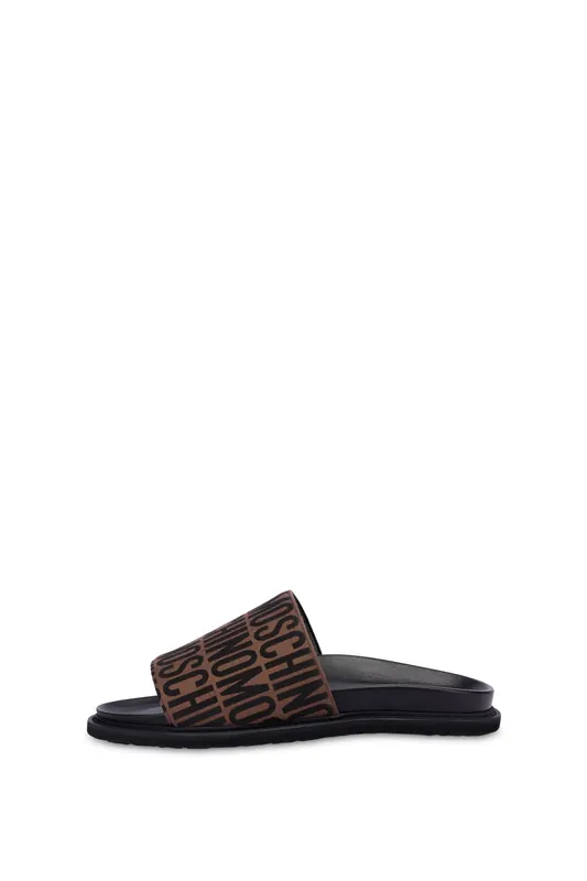 Moschino Allover Logo Nylon Slide Sandals Brown Maat: 42 | Sandalen Outlet | Heren | Bruin