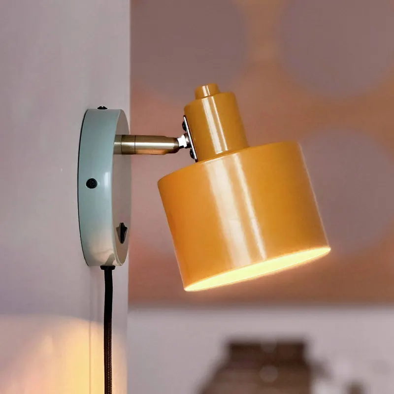 Lampa ścienna Dyberg Larsen Ocean, curry/turkusowa, wysięg 21 cm