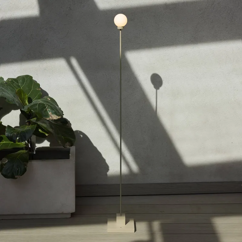 Northern Lampa stojąca LED Snowball, szaro-beżowa, 2700 K