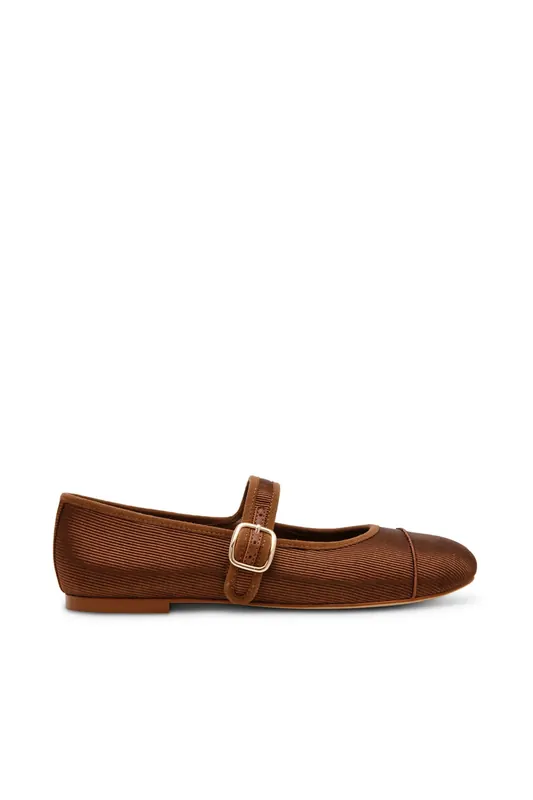 Steve Madden Dory Flat Shoes Brown Satin Maat: 40 | Ballerina's Outlet | Dames | Bruin