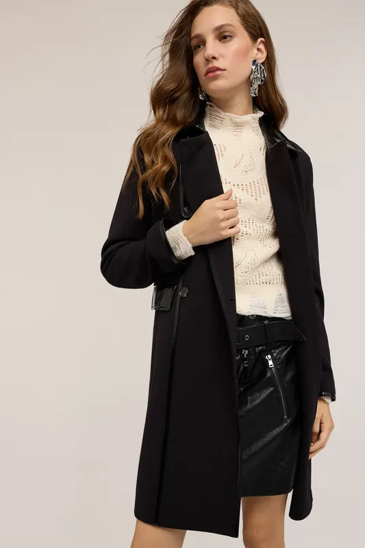 Motivi Polyviscose Coat With Patent Leather Inserts Black Maat: 42 | Double-Breasted Mantels Outlet | Dames | Zwart