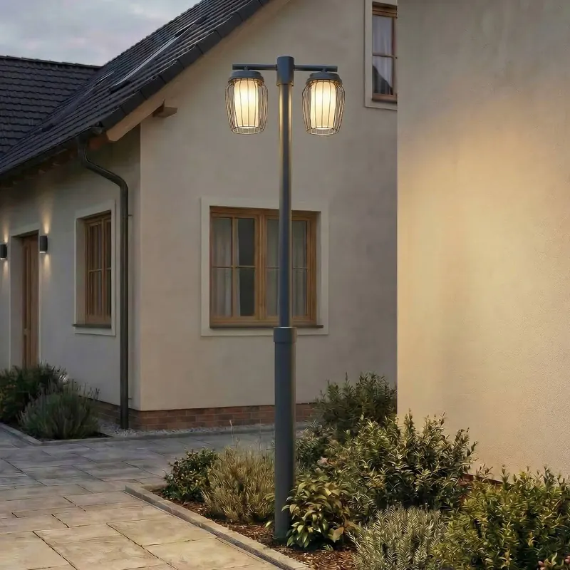 Lampa zewnętrzna Lucande Chandan, wysokość 215 cm, kolor antracytowy, 2-punktowa