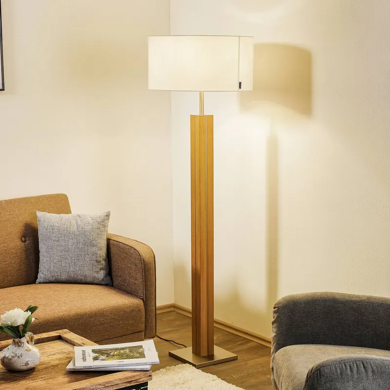 Lampa stojąca HerzBlut Dana, dąb naturalny, biała