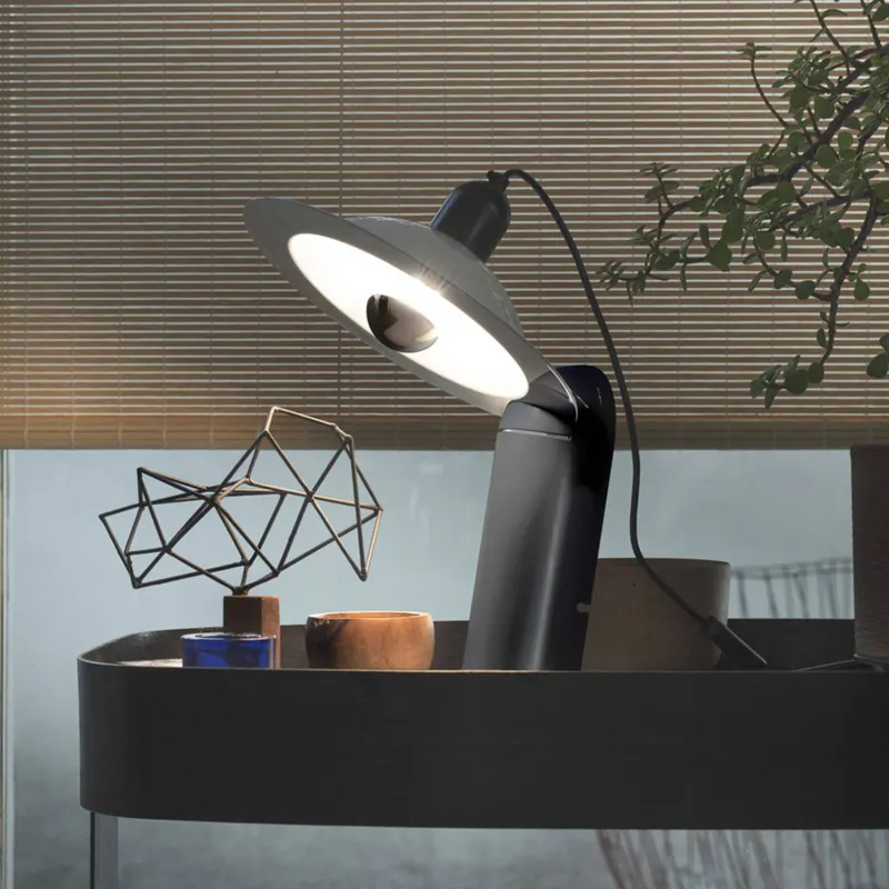 Lampa ścienna/stołowa LED Stilnovo Lampiatta, czarna