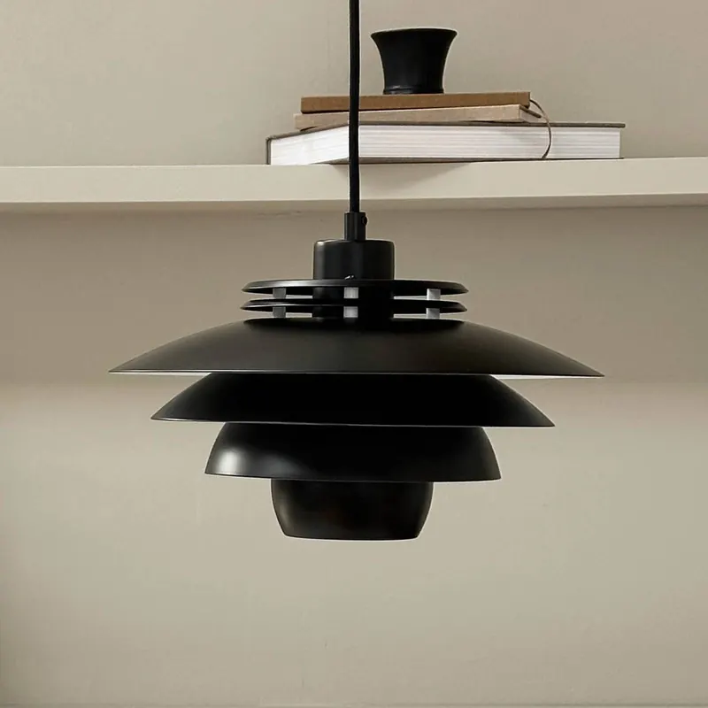 Lampa wisząca Dyberg Larsen Ejka mini, czarna, Ø 30 cm, metal