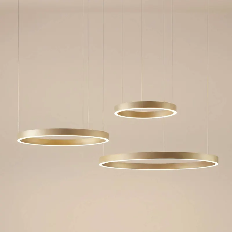 Żyrandol LED Quitani Aureon, złota, Ø 80 cm, ściemniany, CCT