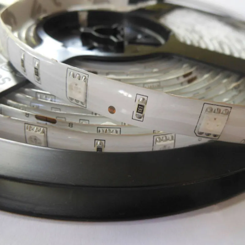 Taśma LED SMD-RGBW-183 5 metrów, wodoodporna
