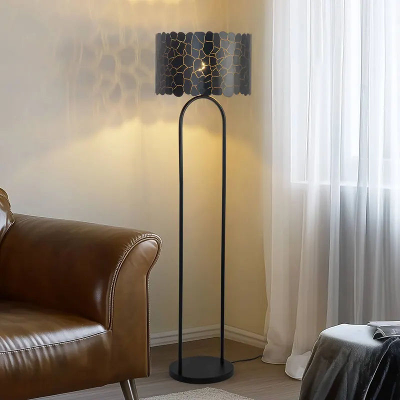 Lampa stojąca Lindby Aralena, czarny/złoty, wysokość 143,5 cm