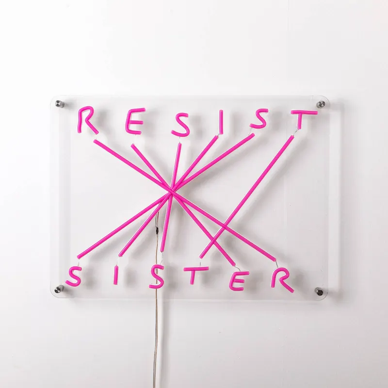 Dekoracyjny kinkiet LED Resist-Sister, fuksja