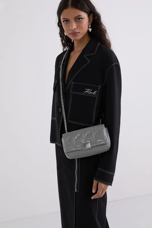 Karl Lagerfeld K/kuilt Small Wrinkle Crossbody Cloud Grey Maat: OS | Schoudertassen Outlet | Dames | Grijs