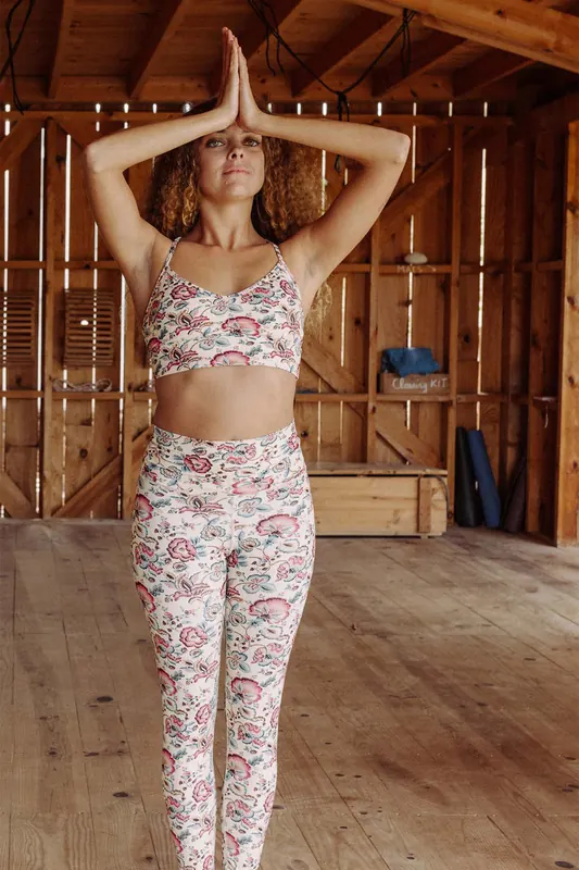 Louise Misha Yoga Bra Satnam Cream Indian Flowers Maat: XL | BH's Outlet | Dames | Creme